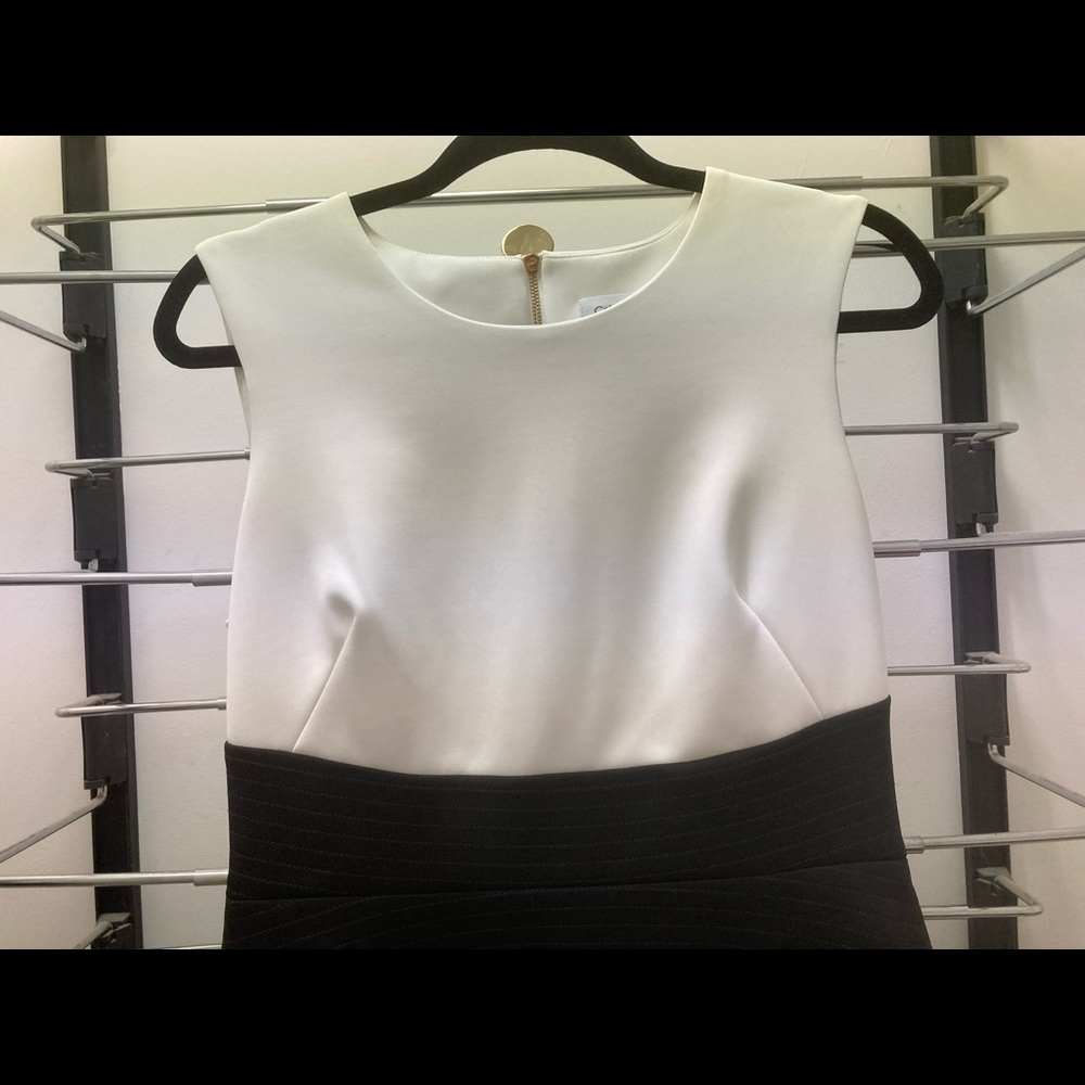 Dress - Picture 2 of 16